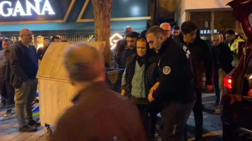 Bursa'da trafik kazası: Panik yapan sürücü 2 kişiyi yaraladı