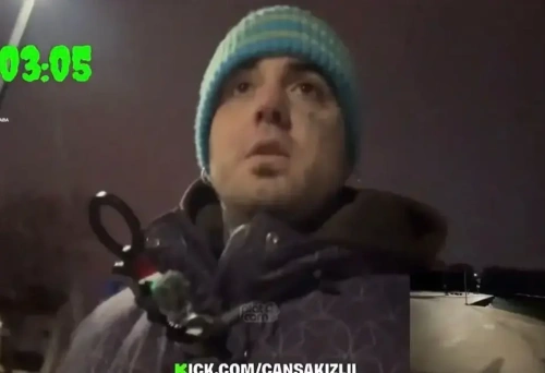 Can Sakızlı canlı yayında denize düşen kadını kurtardı