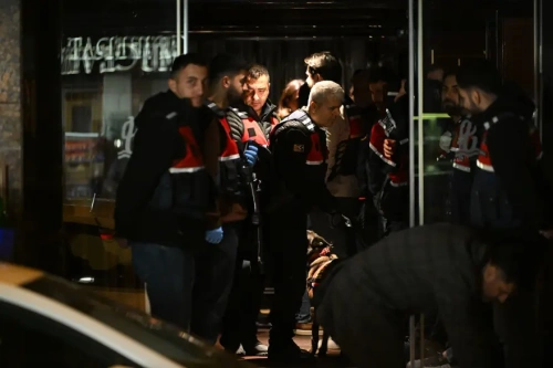 Can Yaman gözaltında: Bebek Otel ve gece kulüplerine baskın