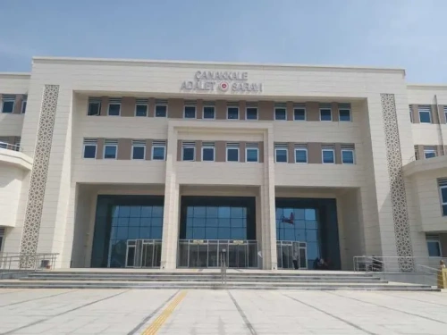 Çanakkale'de kadın hâkime sevgilisinden şiddet