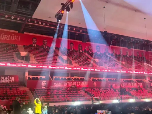 CHP'nin 39. Olağan Kurultayı başladı: Yeni parti programı oybirliğiyle kabul edildi