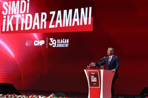 CHP'nin 39. Olağan Kurultayı başladı: Yeni parti programı oybirliğiyle kabul edildi