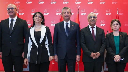 DEM Parti heyeti CHP'yi ziyaret etti: Leyla Zana saldırısına ortak kınama