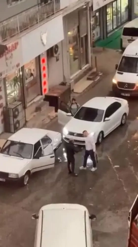 Döner bıçaklı magandaya tarihi ceza: Ehliyetine 2045'e kadar el konuldu