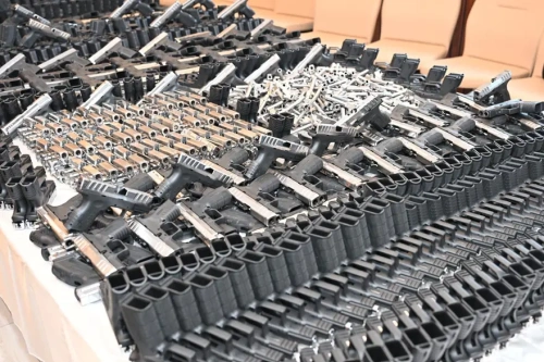 Düzce'de dev silah operasyonu: Otobüste 46 bin parça ele geçirildi