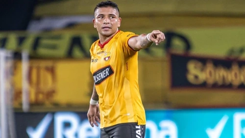 Ekvador'da futbol kabusu: Mario Pineida ve eşi silahlı saldırıda öldürüldü