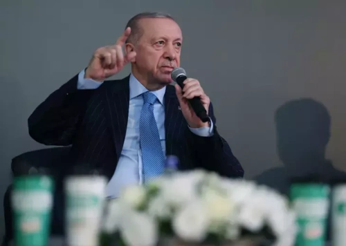 Erdoğan gençlerle buluştu: Silahlar yakılıyor, huzur var