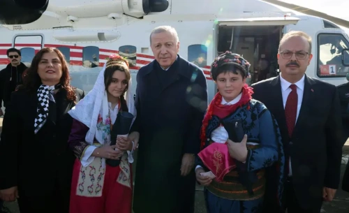 Erdoğan: Suriye'de terör örgütleri işgal ettiği yerlerden çıkarılıyor