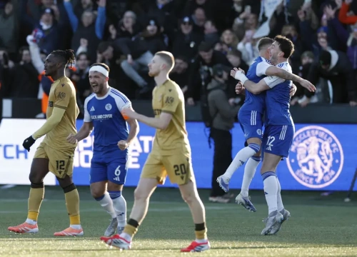 FA Cup'ta tarihi sürpriz: 6. Lig Takımı şampiyonu eledi