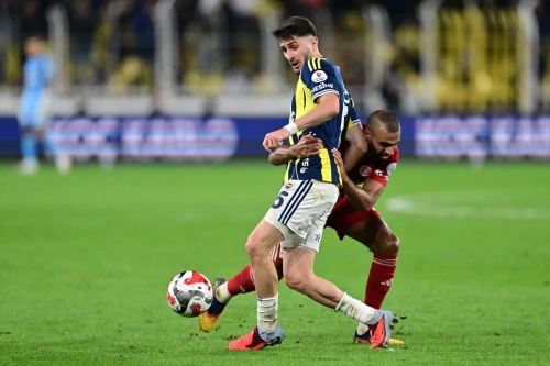 Fenerbahçe, Antalyaspor’u 2-0 yendi!