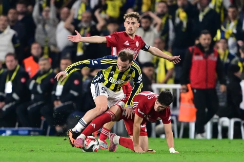Fenerbahçe, Antalyaspor’u 2-0 yendi!