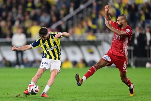 Fenerbahçe, Antalyaspor’u 2-0 yendi!