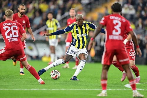 Fenerbahçe, Antalyaspor’u 2-0 yendi!