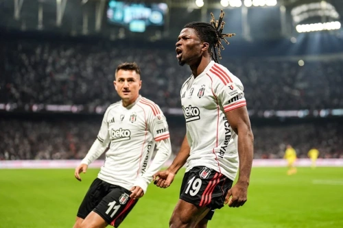 Fenerbahçe, Beşiktaş deplasmanında 2-0'dan geri döndü: 3-2