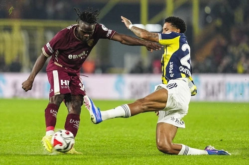 Fenerbahçe evinde Göztepe'ye takıldı