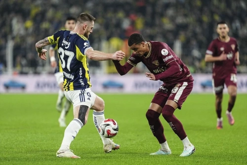 Fenerbahçe evinde Göztepe'ye takıldı