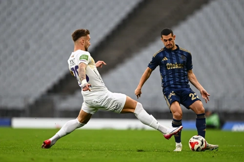 Fenerbahçe, Eyüpspor deplasmanında 3-0 kazandı ve liderliğe yükseldi