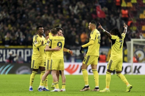 Fenerbahçe, FCSB deplasmanında 1-1 berabere Kaldı, Play-off'a Yükseldi