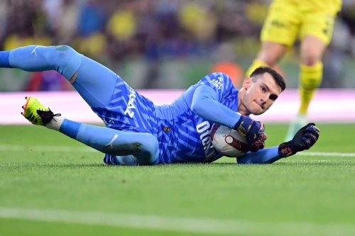 Fenerbahçe, Galatasaray altyapısından yetişen Emin Bayram'ı istiyor