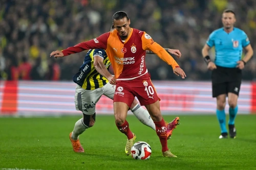 Fenerbahçe-Galatasaray derbisi 1-1 berabere sona erdi