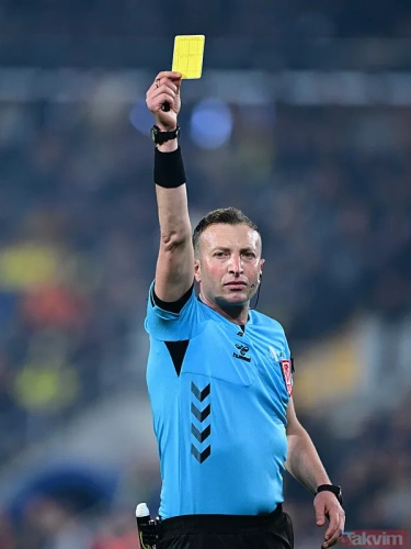 Fenerbahçe-Galatasaray derbisi 1-1 bitti: Spor yazarlarından hakem eleştirisi