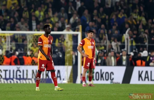 Fenerbahçe-Galatasaray derbisi 1-1 bitti: Spor yazarlarından hakem eleştirisi