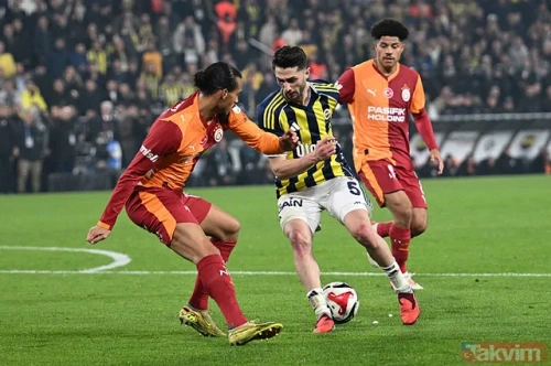 Fenerbahçe-Galatasaray derbisi 1-1 bitti: Spor yazarlarından hakem eleştirisi