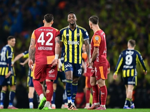 Fenerbahçe, Süper Kupa'da Galatasaray'ı 2-0 yendi ve şampiyon oldu