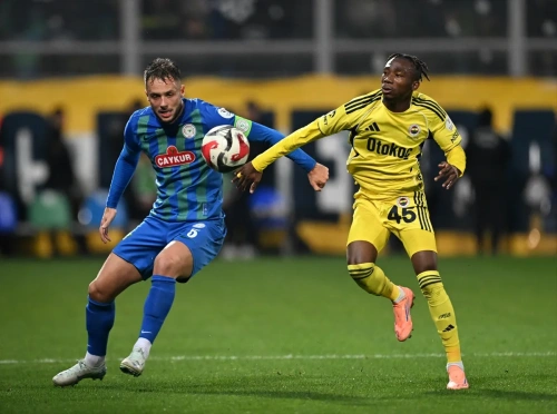 Fenerbahçe'den inanılmaz dönüş: 2-0'dan 5-2'lik galibiyete!