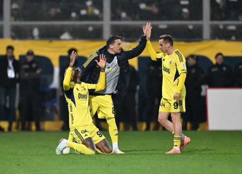 Fenerbahçe'den inanılmaz dönüş: 2-0'dan 5-2'lik galibiyete!