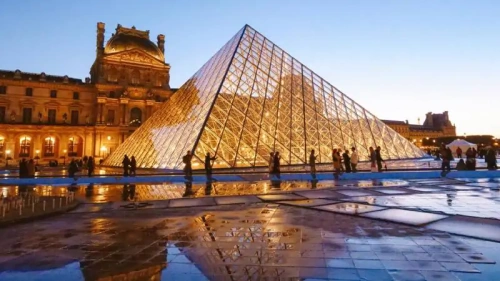 Film gibi soygun Fransa'yı sarstı: Louvre'dan 7 dakikada nasıl mücevher çaldılar?