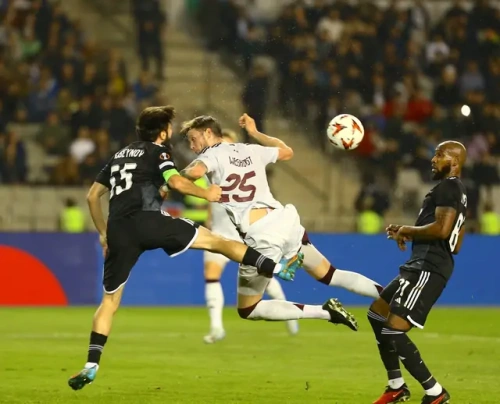 Galatasaray Amsterdam'da: Ajax maçı ilk 11'leri belli oldu