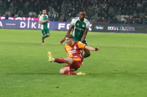 Galatasaray deplasmandа yıkıldı: Konyaspor'a 2-0 mağlubiyet