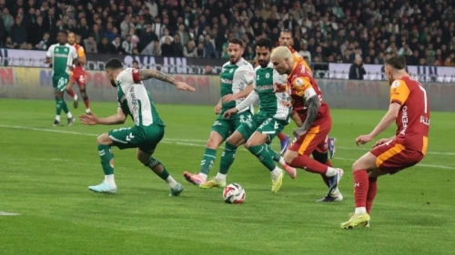 Galatasaray deplasmandа yıkıldı: Konyaspor'a 2-0 mağlubiyet