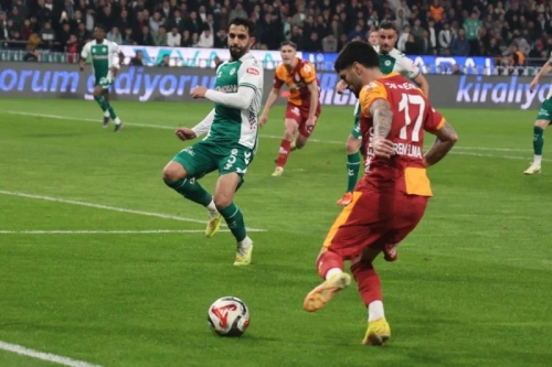 Galatasaray deplasmandа yıkıldı: Konyaspor'a 2-0 mağlubiyet
