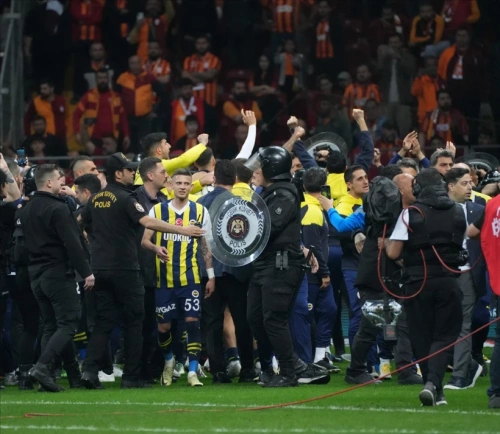 Galatasaray-Fenerbahçe derbisi davasında karar: Oosterwolde ve Mert Hakan'a hapis