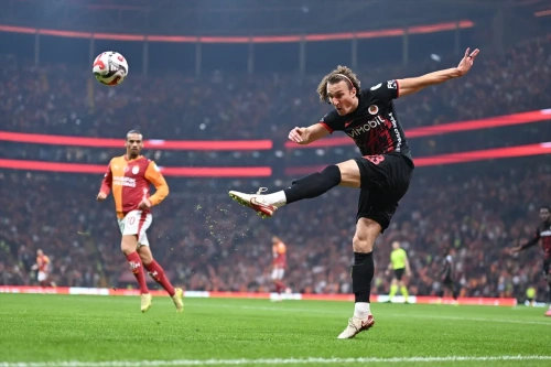 Galatasaray, Gençlerbirliği'ni 3-2 mağlup etti