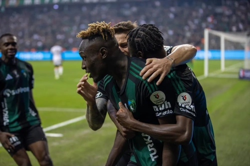 Galatasaray'a Kocaelispor şoku: Lider ilk yenilgisini aldı