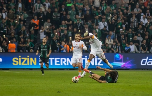 Galatasaray'a Kocaelispor şoku: Lider ilk yenilgisini aldı
