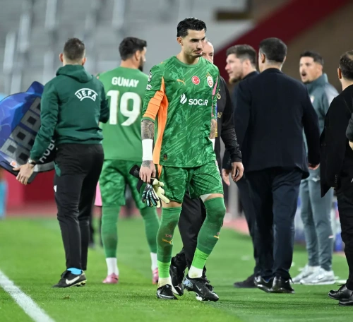 Galatasaray'da Günay Güvenç'in talihsiz gecesi: Oyuna girdi, 6 saniyede gol yedi