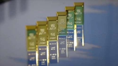 Gümüş yükselişte altını solladı