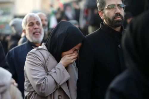 Hamaney'in ölümü İran sokaklarını ayağa kaldırdı: 40 günlük ulusal yas ilan edildi