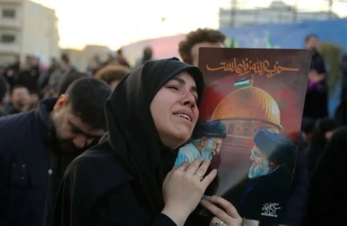 Hamaney'in ölümü İran sokaklarını ayağa kaldırdı: 40 günlük ulusal yas ilan edildi