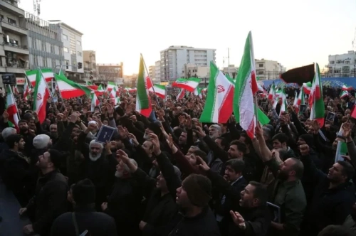 Hamaney'in ölümü İran sokaklarını ayağa kaldırdı: 40 günlük ulusal yas ilan edildi