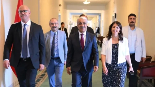 İmralı heyetinden Adalet Bakanlığı'na ziyaret: 1,5 saatlik görüşme