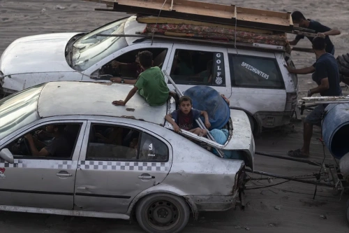 İsrail saldırıları Gazze'de yeni göç dalgası başlattı