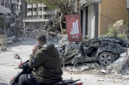 İsrail Tahran'daki mitingi vurdu, ABD 'en büyük saldırı bugün' dedi