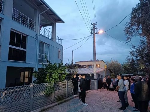 İzmir'de acı olay! Kanser hastası baba engelli kızını öldürüp intihar etti