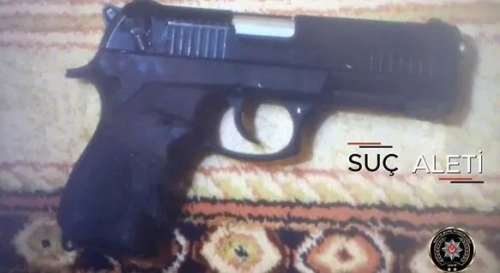 İzmir'de üçlü cinayet: Ailesini öldüren oğulun kıyafetinde barut izi bulundu