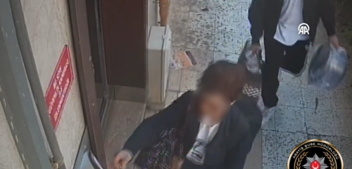 İzmir'de vahşet: 65 yaşındaki kadını öz oğlu öldürdü